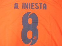 子供用 K134 バルセロナAWAY A.INIESTA*8 イニエスタ 2015 オレンジ ゲームシャツ パンツ付