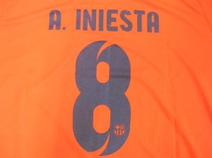 画像1: 子供用 K134 バルセロナAWAY A.INIESTA*8 イニエスタ 2015 オレンジ ゲームシャツ パンツ付