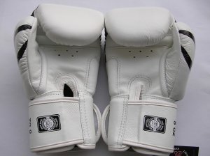 画像3: 新品 正規 TWINS 本格ボクシンググローブ TATOO 白 /ボクシング/ムエタイ/本革製/グローブ