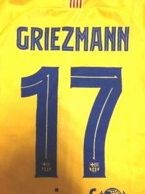 画像1: 子供用 K134 バルセロナ GRIEZMANN*17 グリーズマン 20 黄斜め線 ゲームシャツ パンツ付