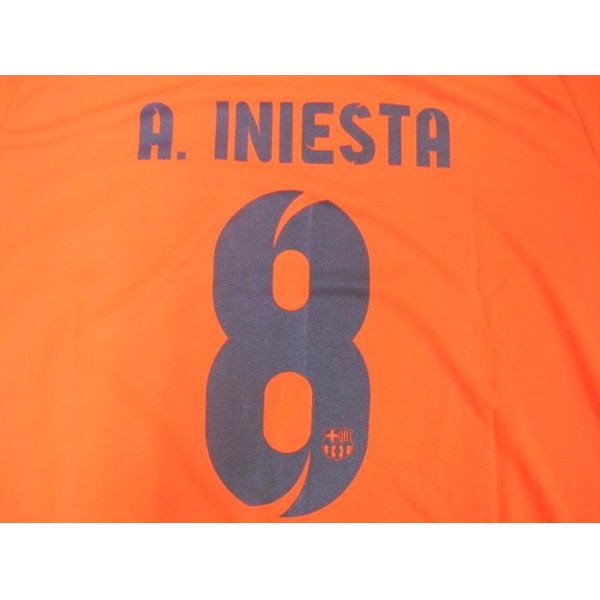 画像1: 子供用 K134 バルセロナAWAY A.INIESTA*8 イニエスタ 2015 オレンジ ゲームシャツ パンツ付 (1)