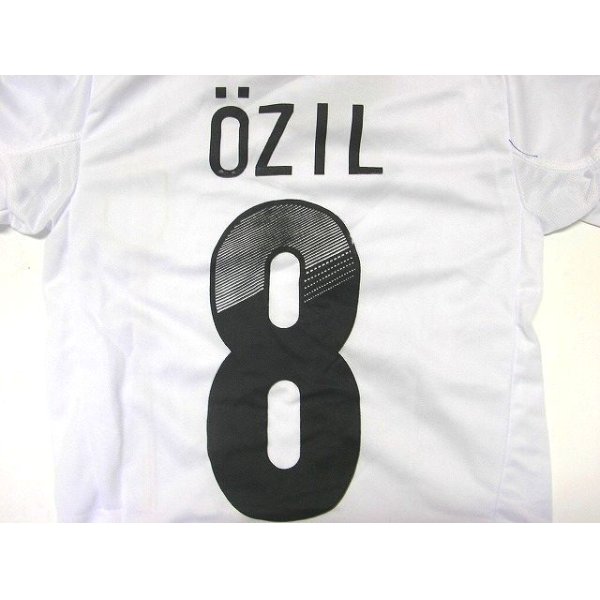 画像1: 子供用 K031 ドイツHOME OZIL*8 エジル 白 2012 ゲームシャツ パンツ付 /サッカー/オーダーメイド/ネーム作成/通販/キッズ/ジュニア/子供用/大人用/オリジナル  (1)