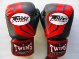 画像: 新品 正規 TWINS 本格ボクシンググローブ Fs 黒赤 /ボクシング/ムエタイ/本革製/グローブ