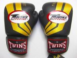 画像: 新品 正規 TWINS 本格ボクシンググローブ Fs 黒金 /ボクシング/ムエタイ/本革製/グローブ
