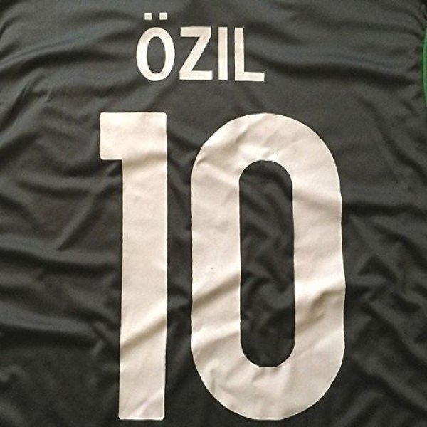 画像1: 子供用 K055 ドイツAWAY OZIL*10 エジル 黒しま袖緑 17 ゲームシャツ パンツ付 /サッカー/オーダーメイド/ネーム作成/通販/キッズ/ジュニア/子供用/大人用/オリジナル (1)