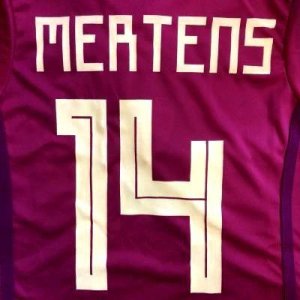 画像: 子供用 K029 ベルギー MERTENS*14 メルテンス 赤 18 ゲームシャツ パンツ付 