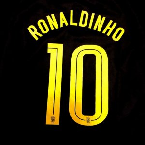 画像: 子供用 K049 ブラジル RONALDINHO*10 ロナウジーニョ 黒黄 19 ゲームシャツ パンツ付 